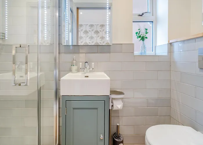 Derwent House - Everley - Uk46785 * Scarborough